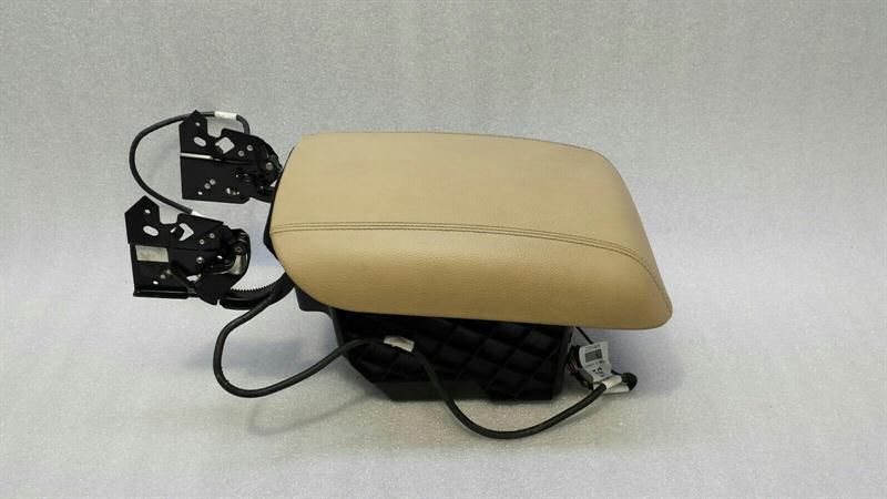 Mercedes-Benz A (W169) Mercedes R Class W251 Armrest A2516801489 Centre Armrest Armrest
