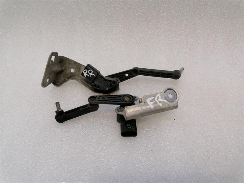 Tesla Model S Sensor TESLA MODEL S 75 SENSOR 1027946-00-A LEVEL LEVE...