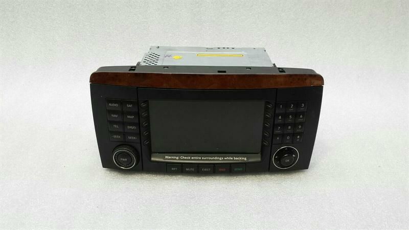 Mercedes R Class W251 Navigation Monitor A2518704689 Sat Nav Display COMMAND