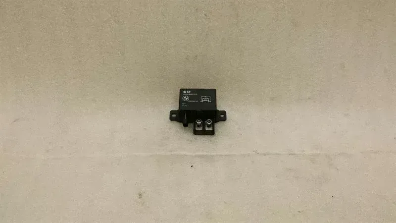 BMW 6 GT (G32) 2017-2023 BMW F800GT Starter Relay 8354778 Relay