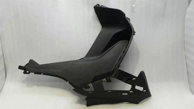 BMW 6 (F06 / F12 / F13) BMW C600 SPORT Right Side Fairing 7724896 Cover Right Trim