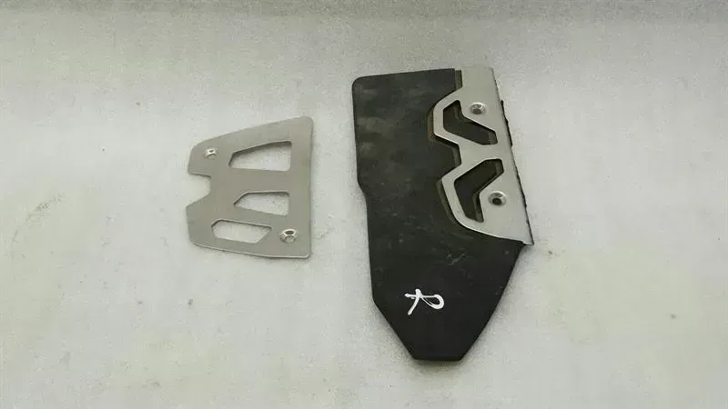 BMW 6 (F06 / F12 / F13) BMW C600 SPORT right footboard 7725134 footrests right
