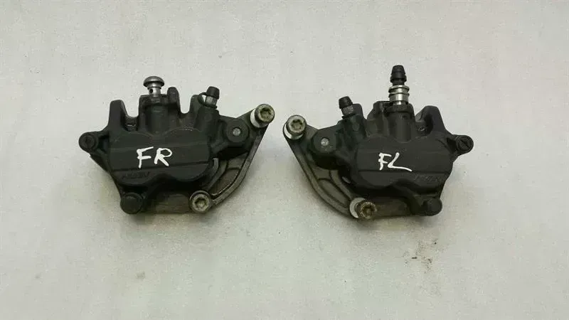 BMW 6 (F06 / F12 / F13) BMW C600 SPORT Front Pair Brake Caliper 8535362 Front Brake Caliper Set