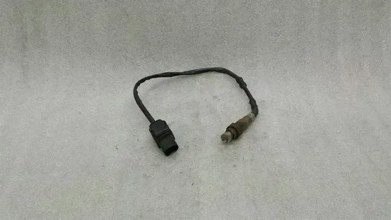 Audi A1 (8X) Audi A1 8X Lambda Sensor 03C906262AF Lambda Sensor Body type: Hatchback
Fuel: Petrol