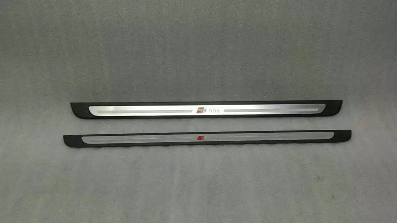 Audi A1 (8X) Audi A1 8x door sill 8X3853373B entry strips strip set S line 3 door door door door Body type: Hatchback
Fuel: Petrol