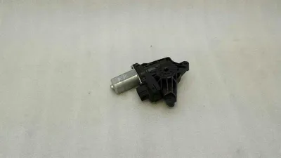 Mercedes A Class W176 RRH Мотор стеклоподъемника двери A2469063200 Мотор стеклоподъемника HR