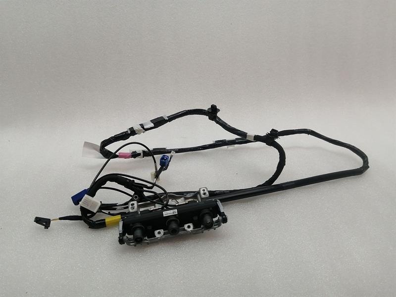 Tesla Model 3 Electronic module TESLA MODEL 3 LONG RANGE ELECTRONIC MODULE 1143...