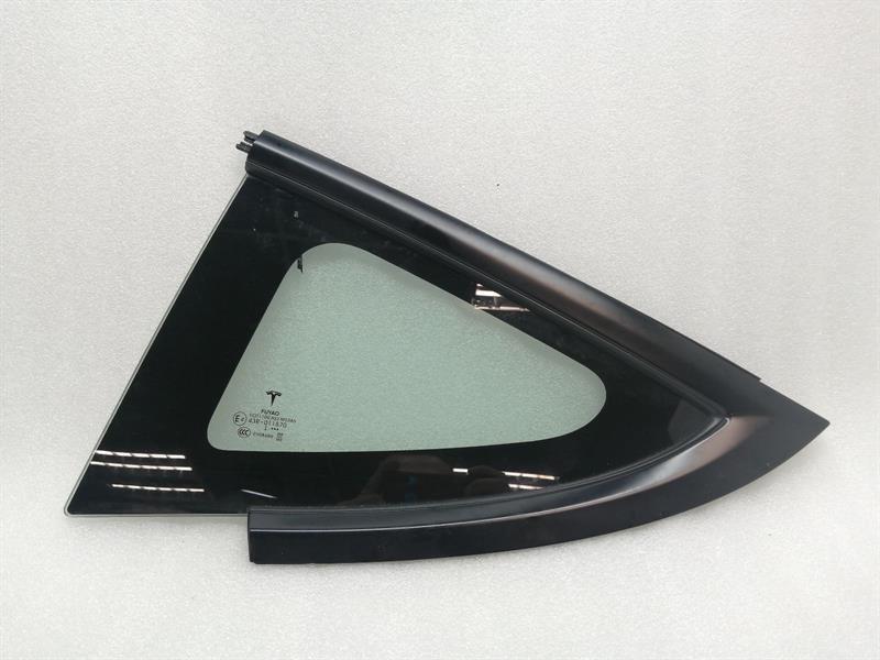Tesla Model 3 Left Rear 1/4 Glass Tesla Model 3 Left Rear Quarter Glass 1514978-0...