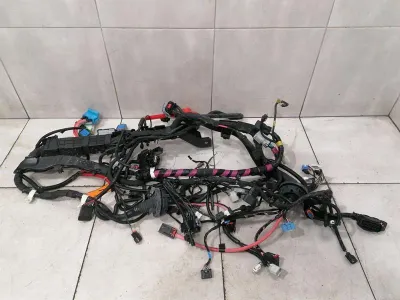 Жгут проводов переднего отсека Tesla Model 3 2567964-07-C, правостороннее рулевое управление, правостороннее управление
