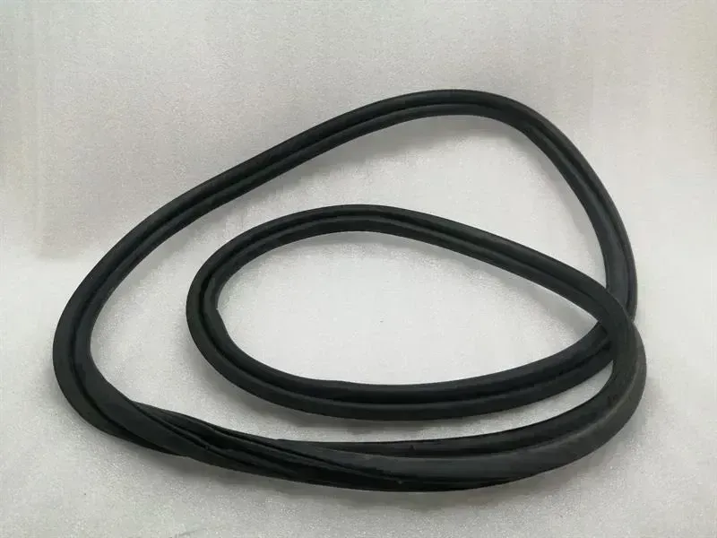 Tesla Model 3 Door Seal TESLA MODEL 3 LONG RANGE BOOT LID Seal 1091069-...