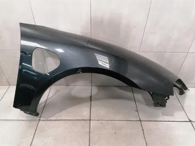 Porsche Taycan 9J Höger Wing 9J1821102AY MED POWER DOOR Fram Höger Fender