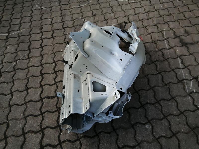 Tesla Model 3 Left Front Chassis Leg Tesla Model 3 Long Range Left Front Chassis LeG...