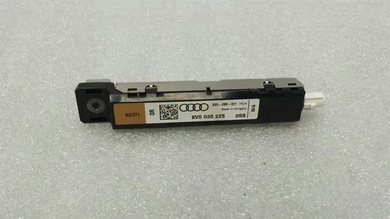 Audi A3 (8Y)  2020-... AUDI A3 8V FACELIFT AERIAL / ANTENNA 8V5035225 AERIAL