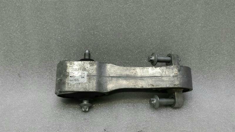 BMW X1 (F48) BMW X1 F48 Engine Mount 6885788 Engine Mount Body type: SUV
Fuel: Petrol
