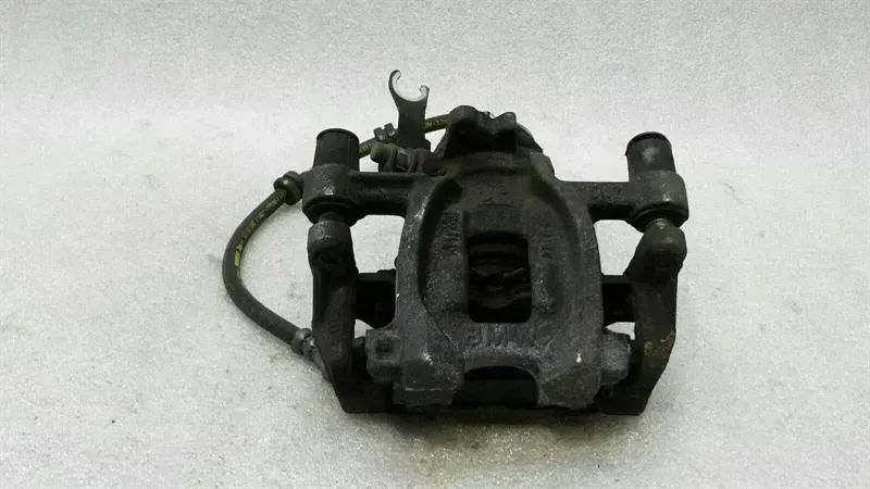BMW X1 (F48) BMW X1 F48 Left Rear Caliper 6883025 Brake Caliper Rear Left Body type: SUV
Fuel: Petrol