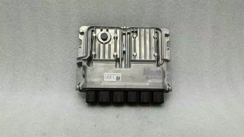 BMW X1 (F48) BMW X1 F48 Engine ECU 9452590 Engine Control Unit DME 12149897879 Body type: SUV
Fuel: Petrol