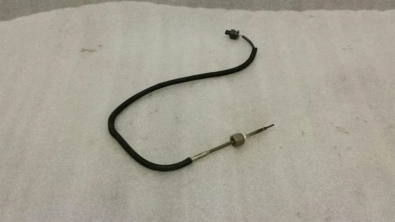 Mercedes C Class W205 Lambda Sensor A0009058705 Oxygen Sensor Temperature OM651