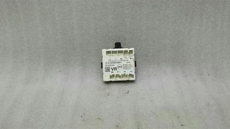 Mercedes C Class W205 FRH Door Module A2229001909 Door Control Unit Front Right
