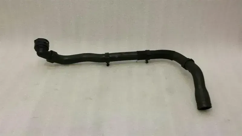 Land Rover Range Rover Evoque 2019-... Land Rover Evoque 2.2 TD Cooling Pipe BJ32-8260-AD Coolant Hose Pipe