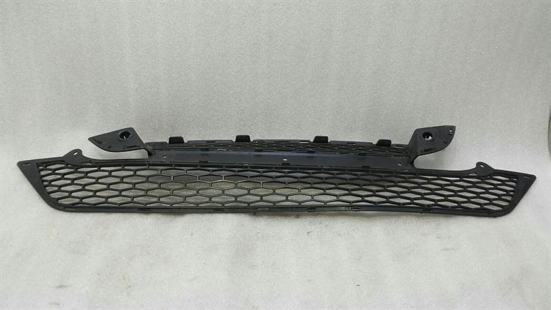 Land Rover Range Rover Evoque 2019-... Land Rover Evoque 2.2 TD Front Grille BJ32-17K945-AC Radiator Grille