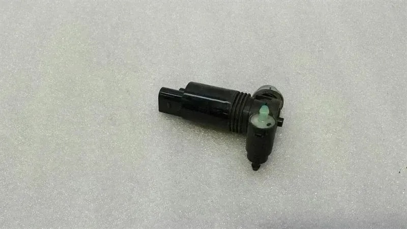 Land Rover Range Rover Evoque 2019-... Land Rover Evoque 2.2 TD Washer Fluid Pump 1011285 Washer Water Pump
