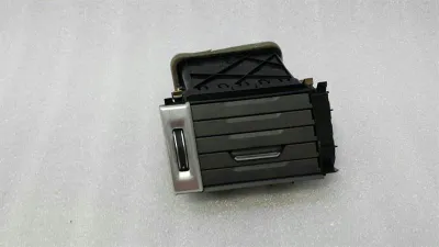 Land Rover Evoque left air vent BJ32-018B08-AB ventilation nozzle ventilation grille left
