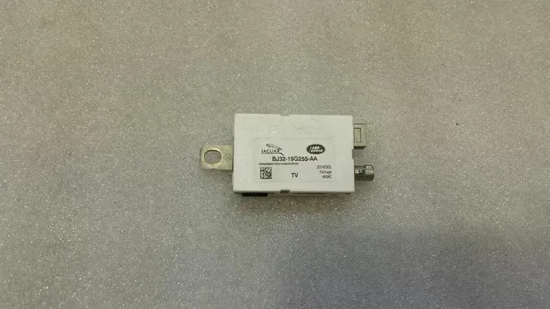 Land Rover Range Rover Evoque LAND ROVER Evoque 2.2 TD Aerial / Antenna BJ32-19G255-AA Antenna Body type: SUV
Fuel: Diesel
