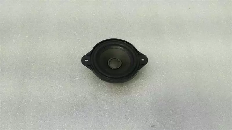 Tesla Model S Tesla Model S 75 Speaker 1004833-01-A Speakers Body type: Hatchback
Fuel: ELECTRIC