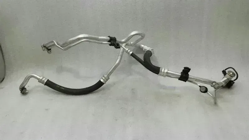 Tesla Model S Tesla Model S 75 A/C Pipe 1069096-00-B Air Conditioning Air Conditioning Body type: Hatchback
Fuel: ELECTRIC