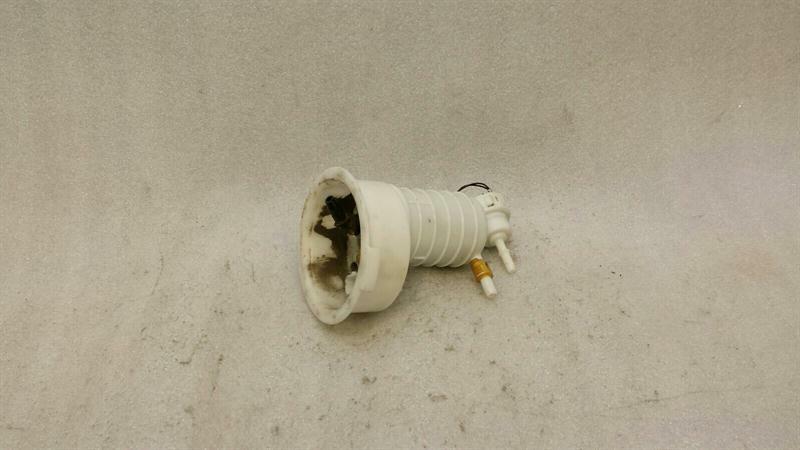 BMW Z4 (E85 / E86) BMW Z4 E85 E86 Fuel Pump Electric 7168284 Fuel Pump Body type: Convertible
Fuel: Petrol