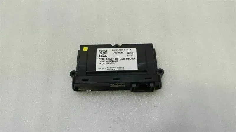 Tesla Model S Tesla Model S 75 Liftgate Module 1007511-00-A Control Unit Tailgate Body type: Hatchback
Fuel: ELECTRIC