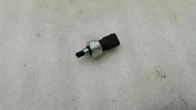 Tesla Model S Tesla Model S 75 A/C Sensor 1008516-00-B Climate Sensor Body type: Hatchback
Fuel: ELECTRIC