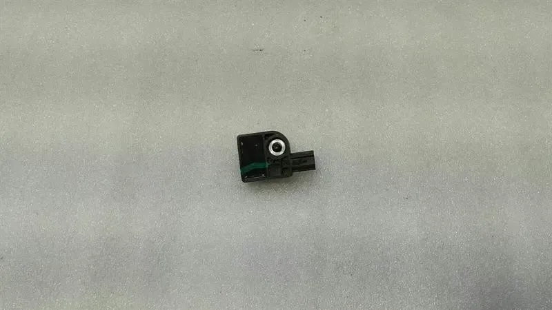 Tesla Model S Tesla Model S 75 Crash Sensor 1005274-00-B Impact Sensor SRS Body type: Hatchback
Fuel: ELECTRIC