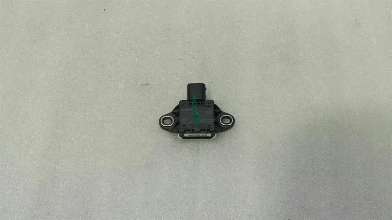 Tesla Model S Tesla Model S 75 Yaw Rate Sensor 6006369-00-A Yaw Rate Sensor Body type: Hatchback
Fuel: ELECTRIC
