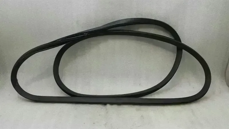 Tesla Model S Tesla Model S 75 Boat Lid Seal Tailgate Seals Body type: Hatchback
Fuel: ELECTRIC