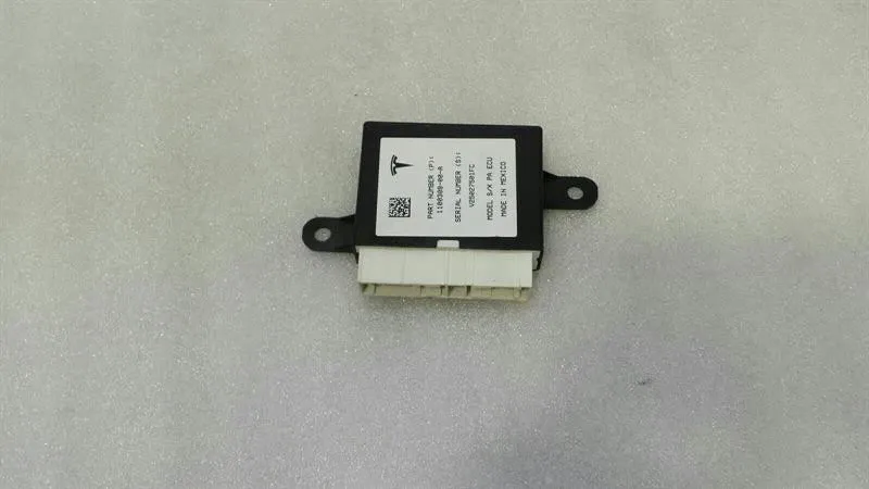 TESLA MODEL S 75 Park Assist Module 1100308-00-A Steuergerät PTS ECU
