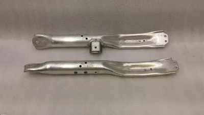 Zestaw uchwytów do Tesli Model S 75 RHD 1057806-00-E Kierownica po prawej stronie