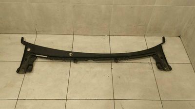 Tesla Model S 75 RHD Przednia osłona 1060756-00-B Kierownica po prawej stronie