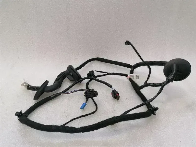 Tesla Model 3 TESLA MODEL 3 STANDARD RANGE Wiring Loom 2067965-00-A Wiring Harness Body type: Hatchback
Fuel: ELECTRIC
