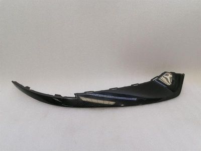 Porsche Taycan 9J 9J1807820B spoiler avant droit en carbone endommagé