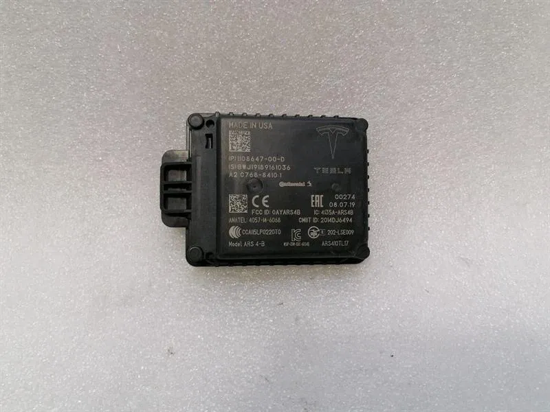 Tesla Model 3 Radar Sensor Module 1108647-00-D Control Unit Front RADAR