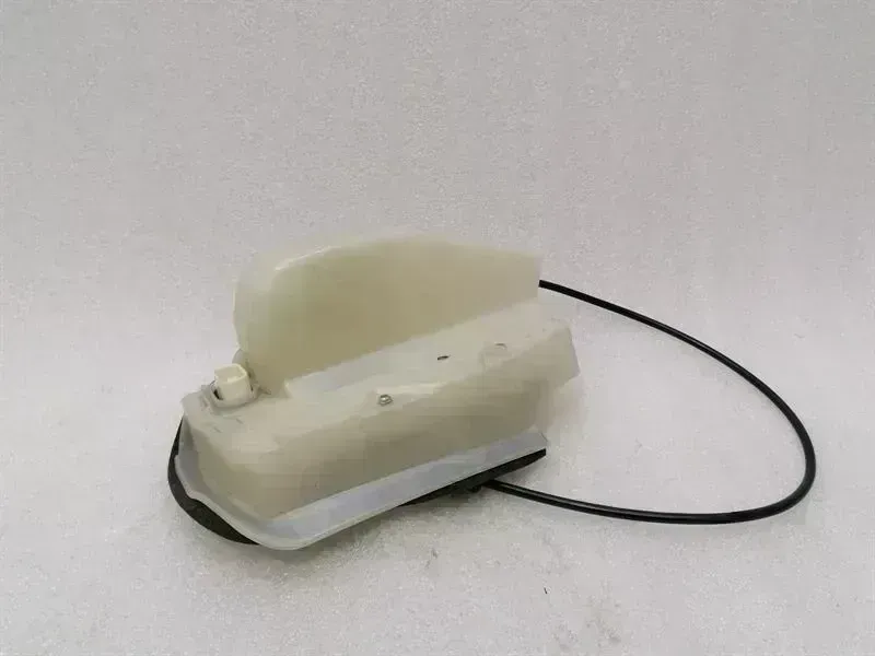 Tesla Model 3 Tesla Model 3 Rear Right Door Lock 1068969-00-L Door Lock Rear Right Body type: Hatchback
Fuel: ELECTRIC