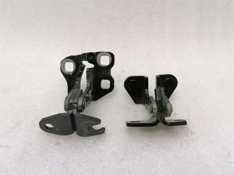 Tesla Model 3 Tesla Model 3 RLH Door Hinge Set 1091333-00-F Door Hinge Rear Left Set Body type: Hatchback
Fuel: ELECTRIC