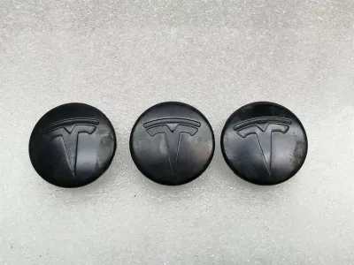 TESLA MODEL 3 STANDARD RANGE LEICHTMETALL-MITTENKAPPE