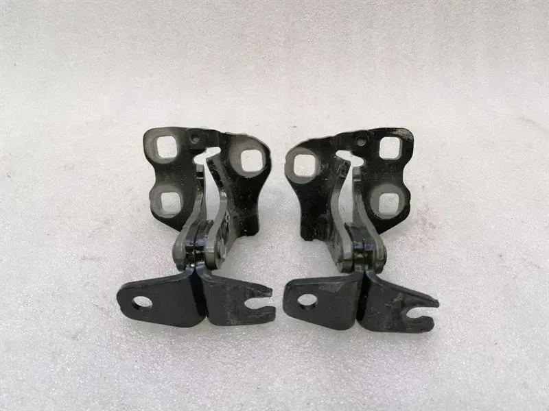 Tesla Model 3 Tesla Model 3 FLH Door Hinge Set 1101035-00-F Door Hinge Front Left Body type: Hatchback
Fuel: ELECTRIC