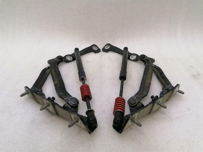 Tesla Model 3 Tesla Model 3 Boat Hinge Set 1092820-00-E Tailgate Hinge Set