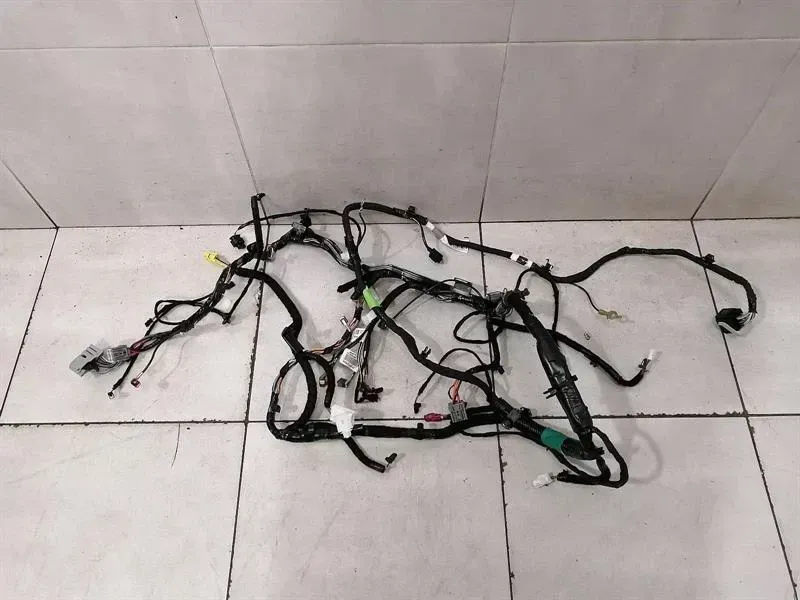 Tesla Model 3 Tesla Model 3 Dashboard Wiring Loom 1117690-02-A RHD RIGHT HAND DRIVE Body type: Hatchback
Fuel: ELECTRIC