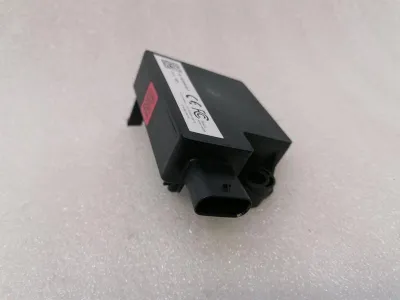Moduł sterujący nadwoziem Tesla Model 3 1097855-00-F Kontroler BCM