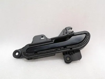 Tesla Model 3 Long Range FLH Dörrhandtag 1528114-00-C dörrhandtag fram vänster