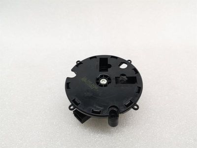 Двигатель зеркала правого бокового типа Tesla Model 3 Long Range 1521927-00-C Двигатель наружного зеркала